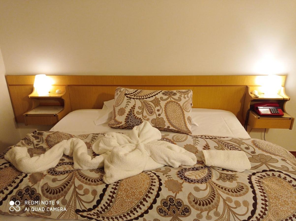 Mini hotel Quincinetto ภายนอก รูปภาพ